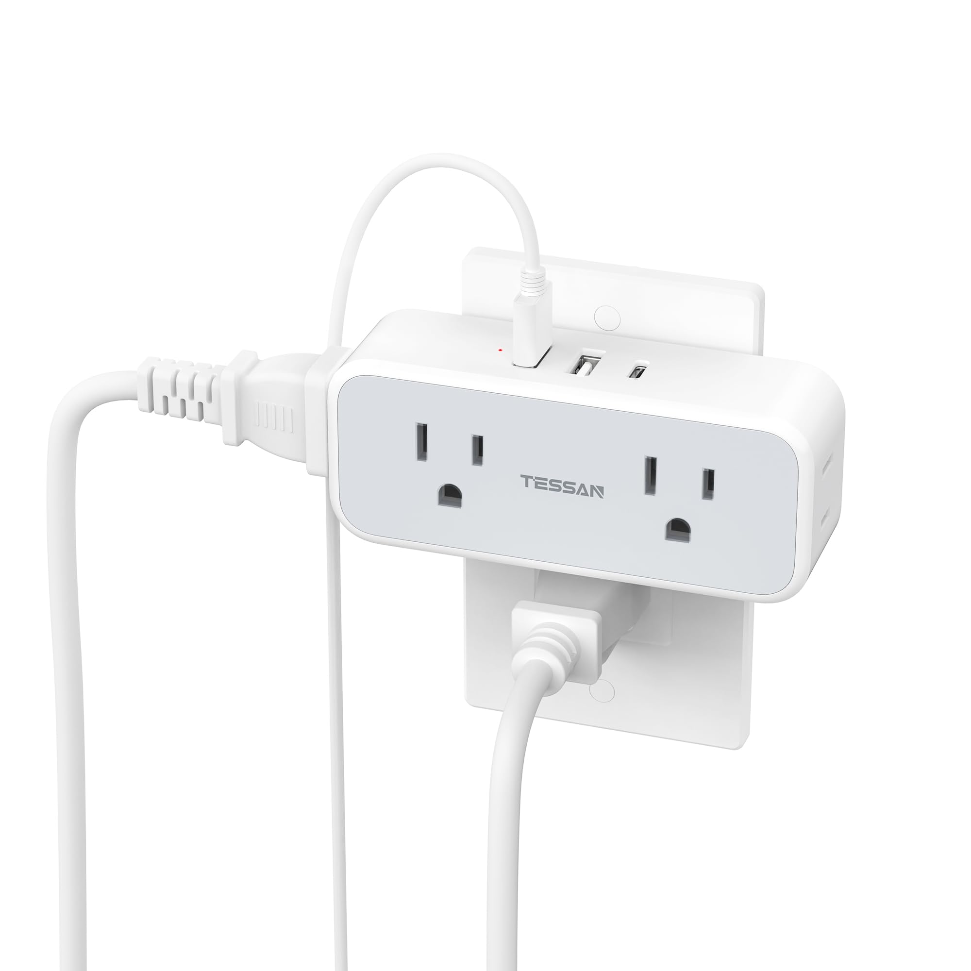 TESSAN extensor frontal mostrando las cuatro salidas AC y tres puertos USB, facilita más conexiones