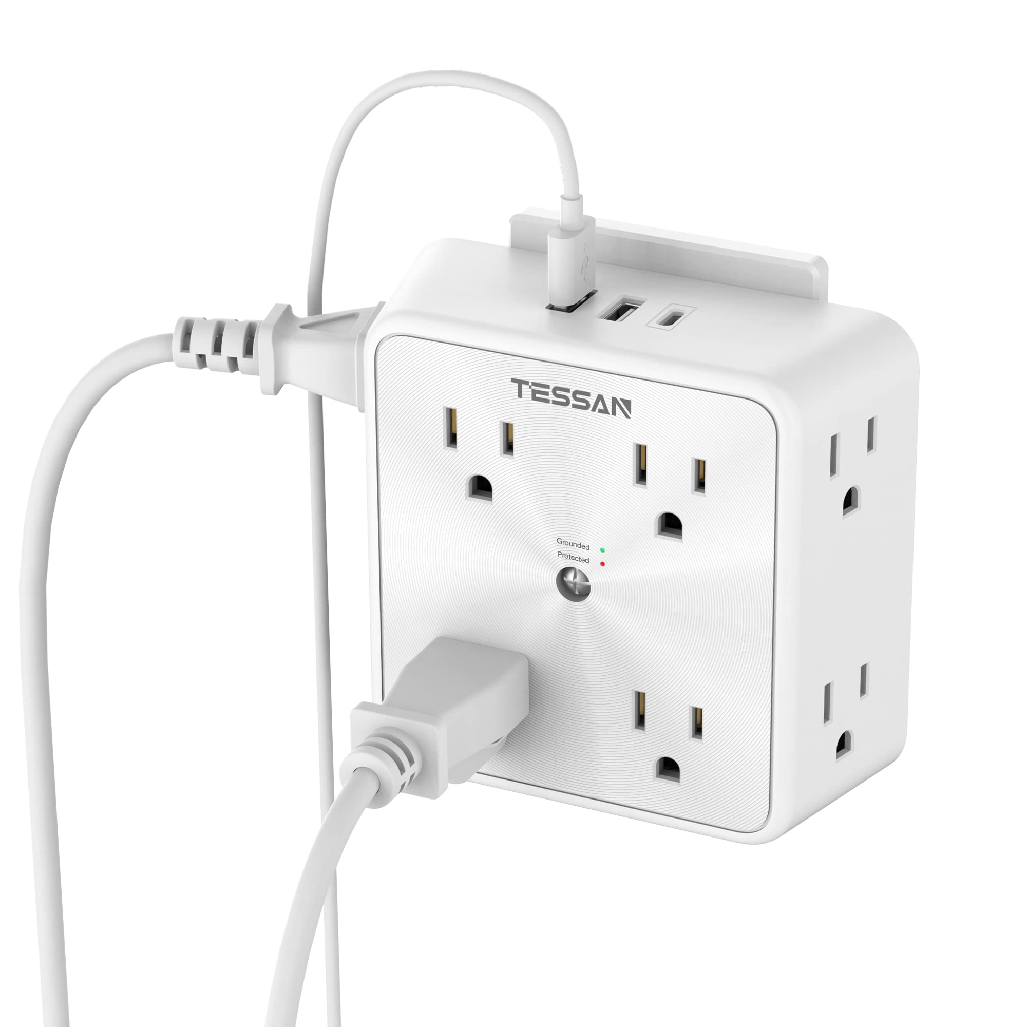 TESSAN vista frontal con ocho enchufes y tres puertos USB para más conexiones