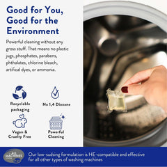 THE CLEAN PEOPLE cápsula en mano para mostrar tamaño y dosificación práctica