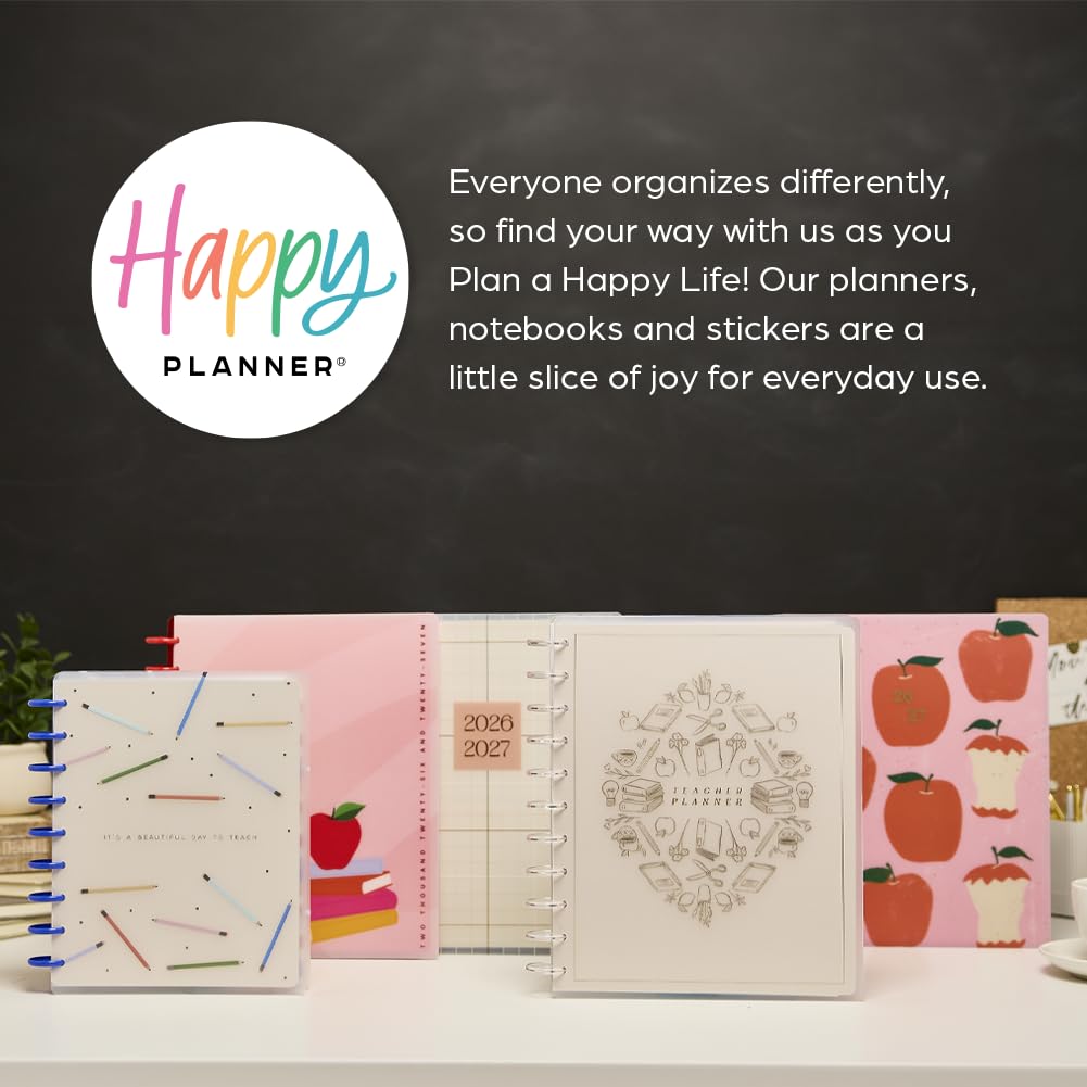 The Happy Planner tamaño Classic sobre escritorio mostrando escala práctica