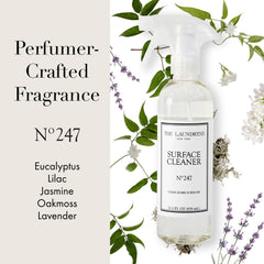 The Laundress espuma ligera mostrando textura suave que limpia sin dañar superficies