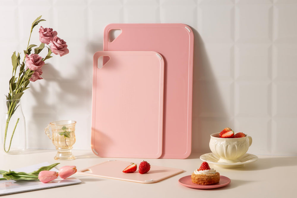 THETCHRY escena lifestyle en camping con tabla, portátil para comidas fuera