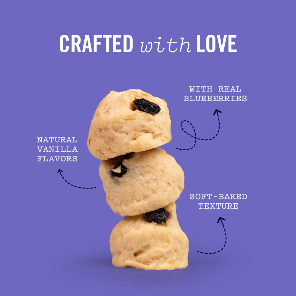 Three Dog Bakery bolsa abierta con bites dentro, muestra contenido y cantidad disponible
