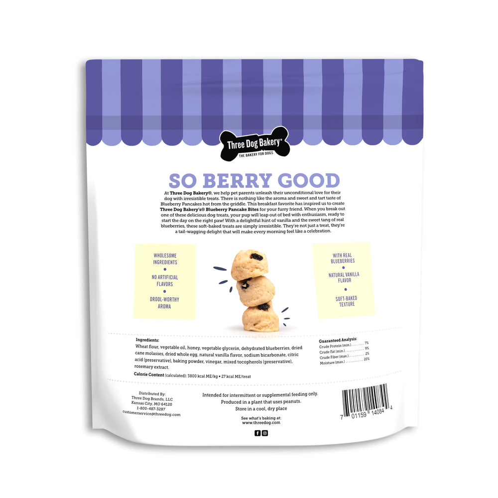 Three Dog Bakery textura de un bocado cerca, suavidad visible para masticación cómoda