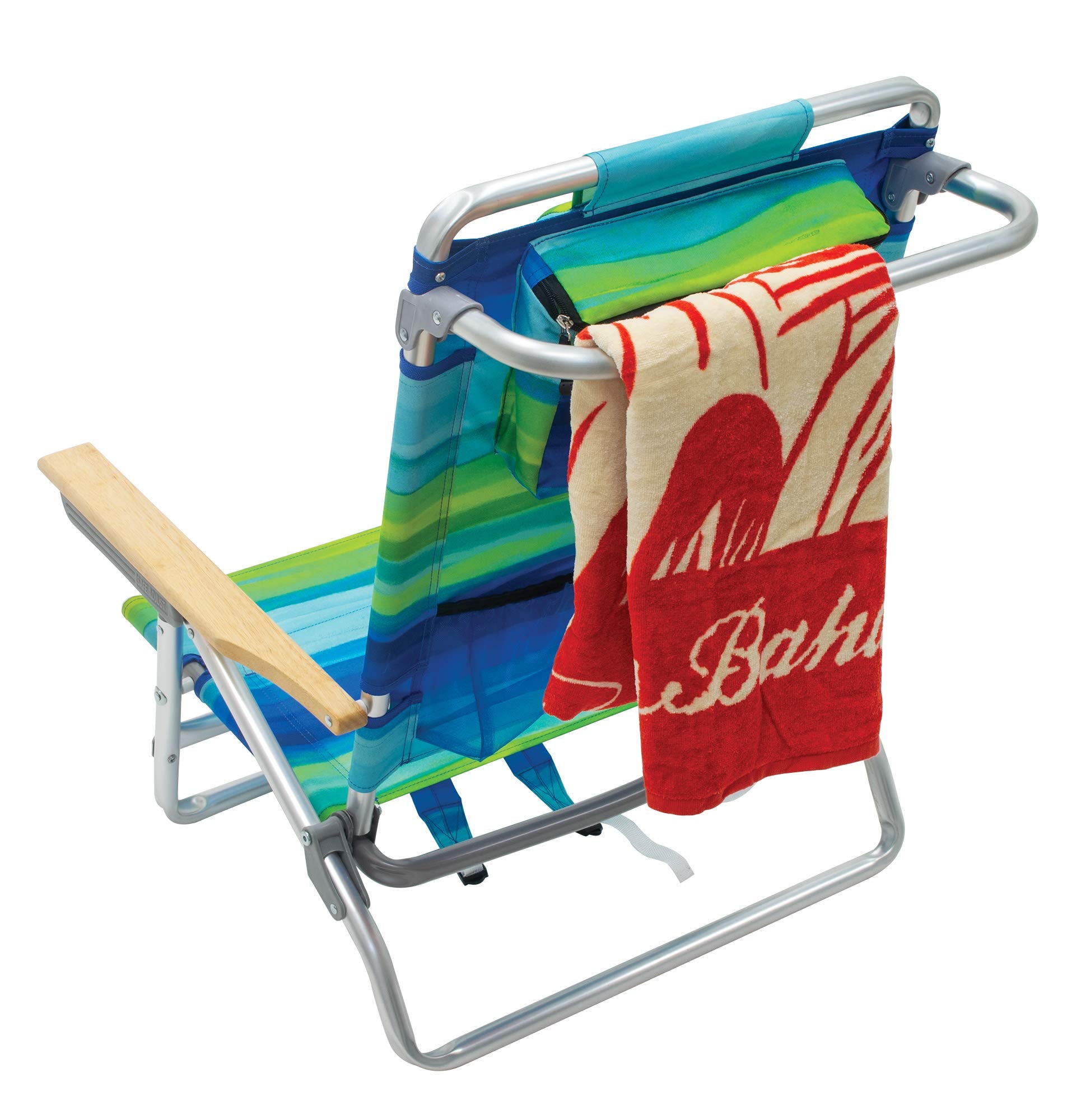 tommy bahama silla en uso en playa con enfriador accesible y comodidad visible