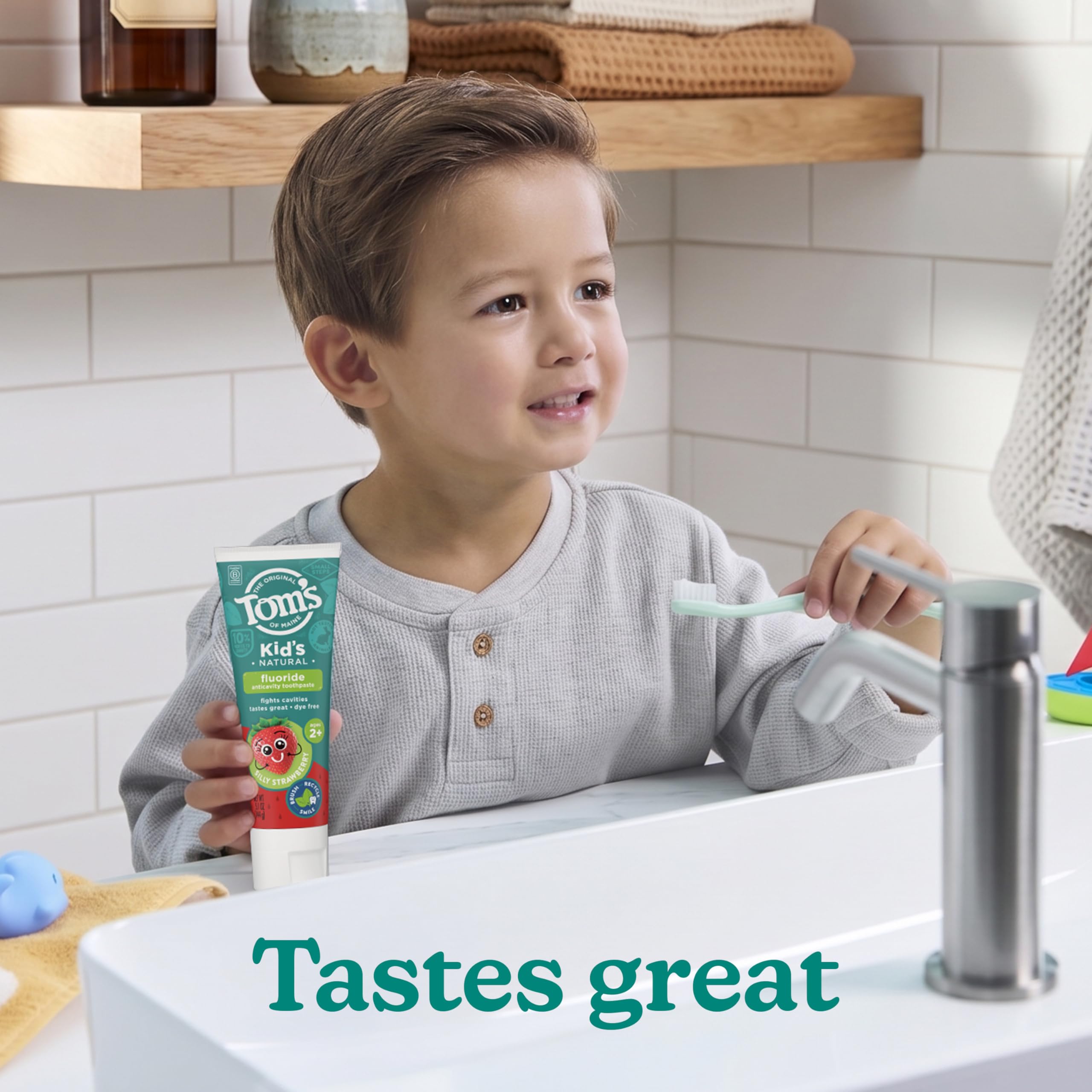 Tom's of Maine etiqueta de ingredientes destaca sin colorantes ni conservantes