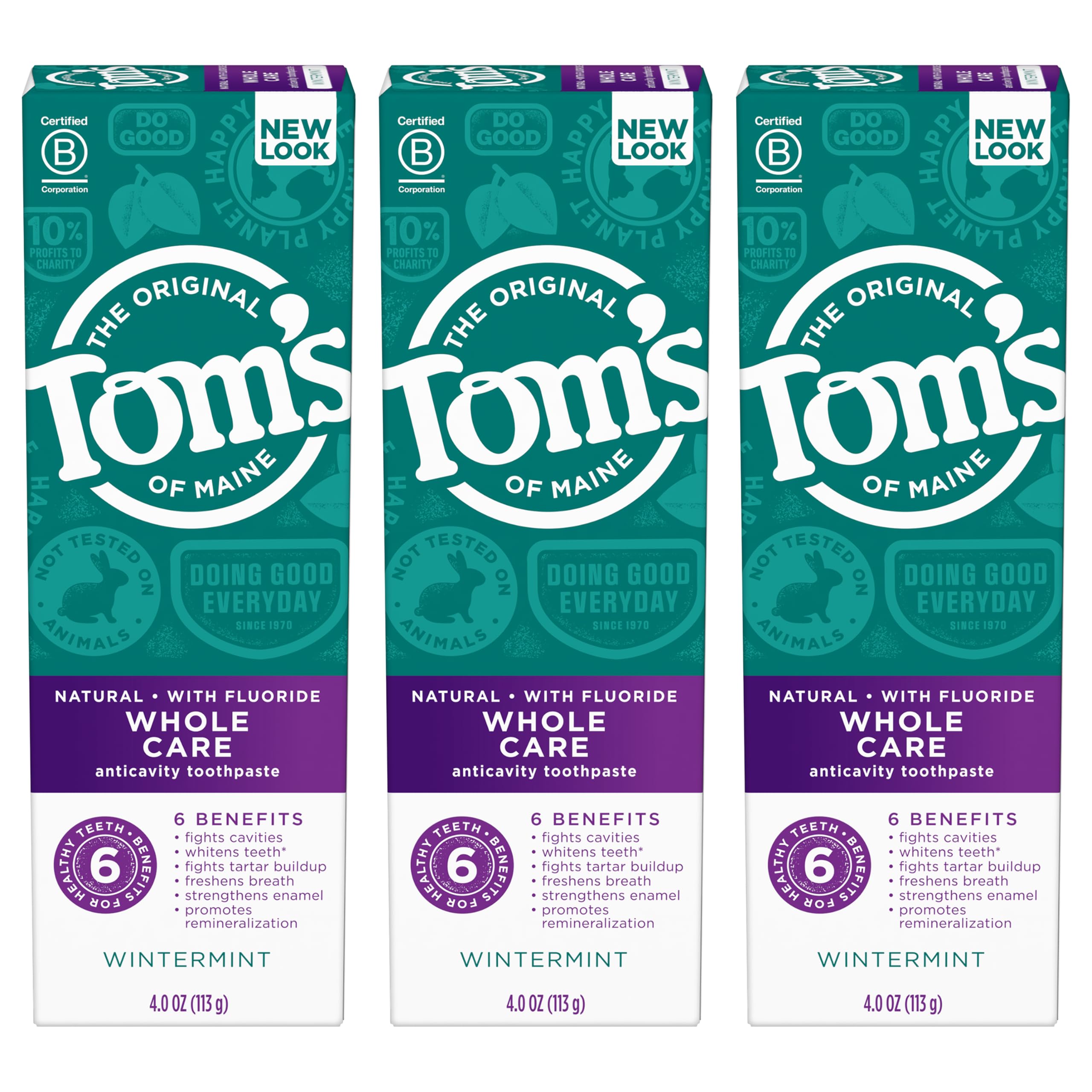 Tom's of Maine tubo apoyado en lavabo mostrando uso cotidiano en baño