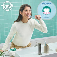 Tom's of Maine textura de la pasta mostrando consistencia y aplicación fácil