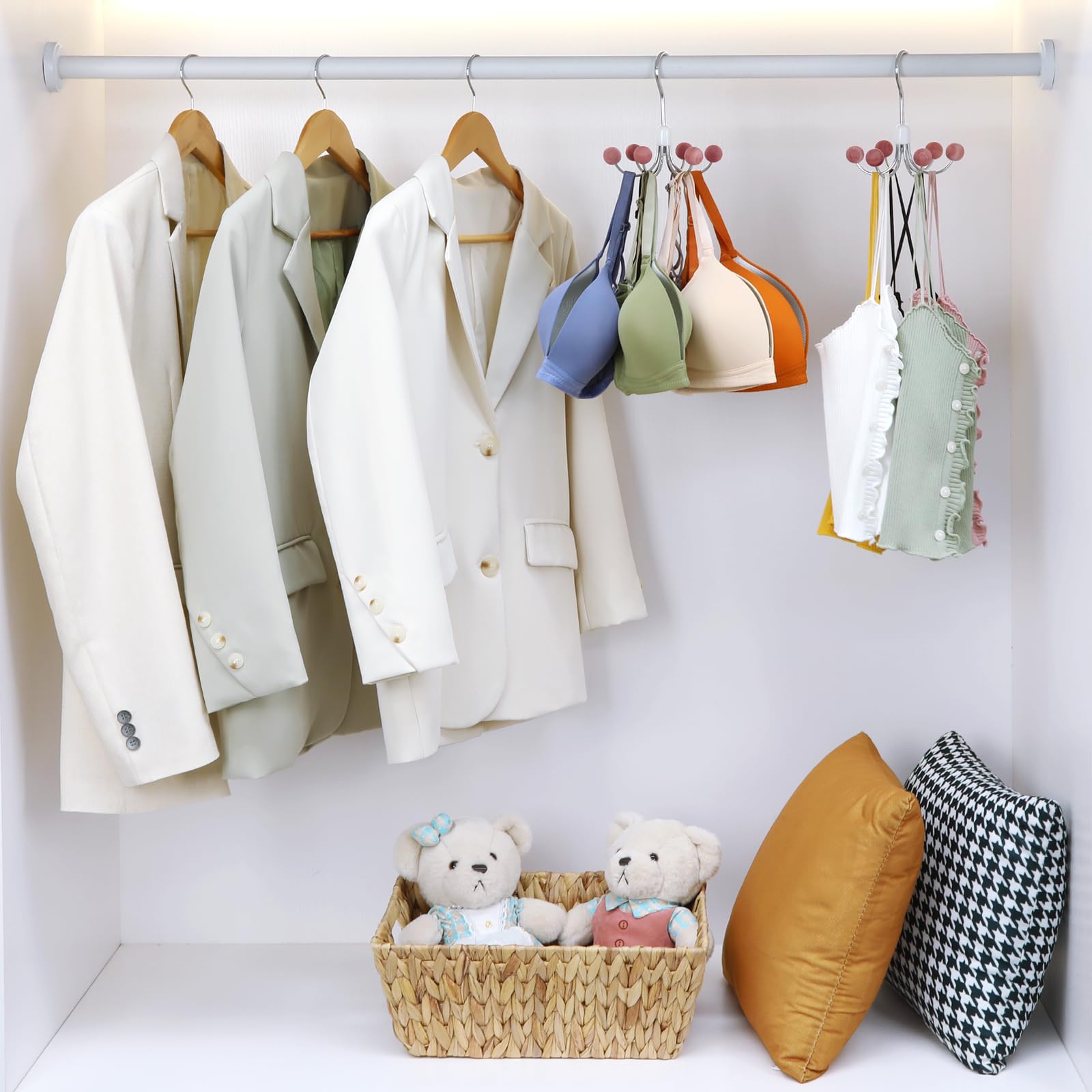TOPIA HANGER organizador con bolsos y fulares optimizando espacio de armario