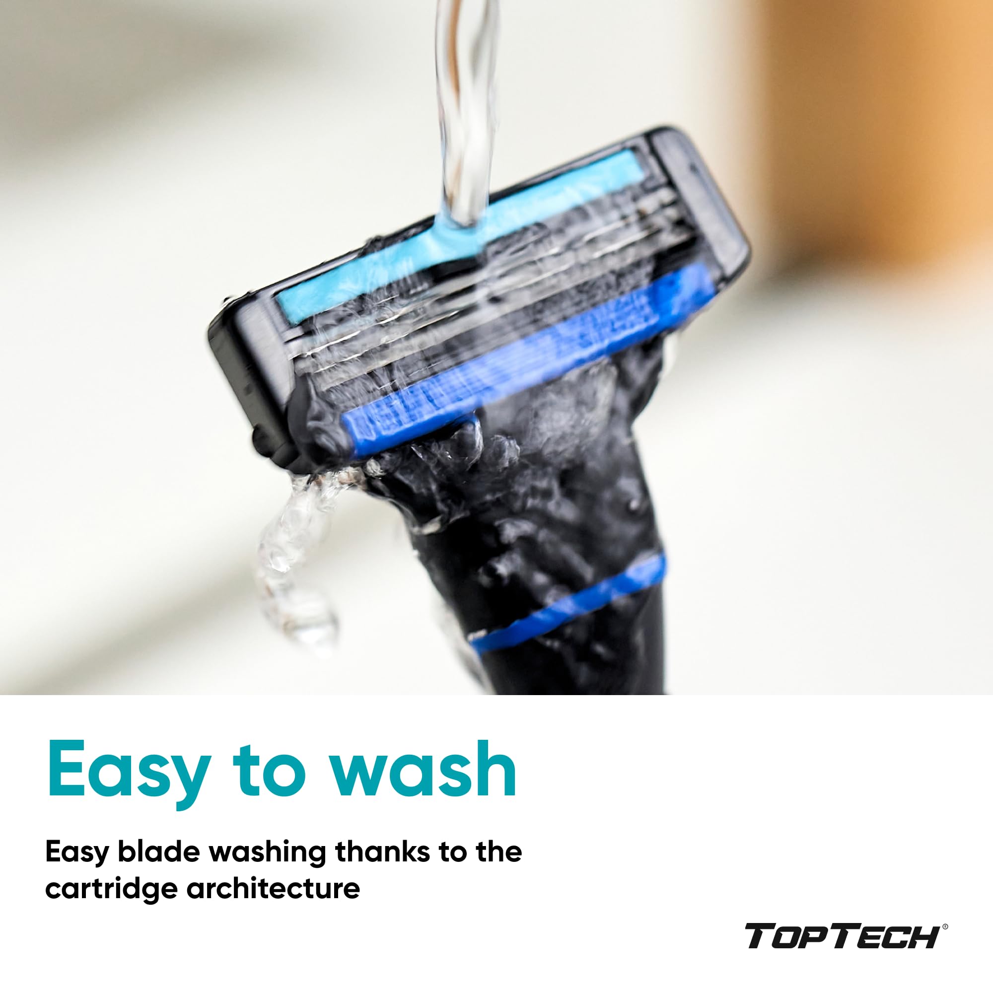 Toptech comparación de tamaño junto a moneda para apreciar escala y portabilidad