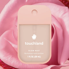 Touchland spray en mano demostrando rápida absorción y limpieza