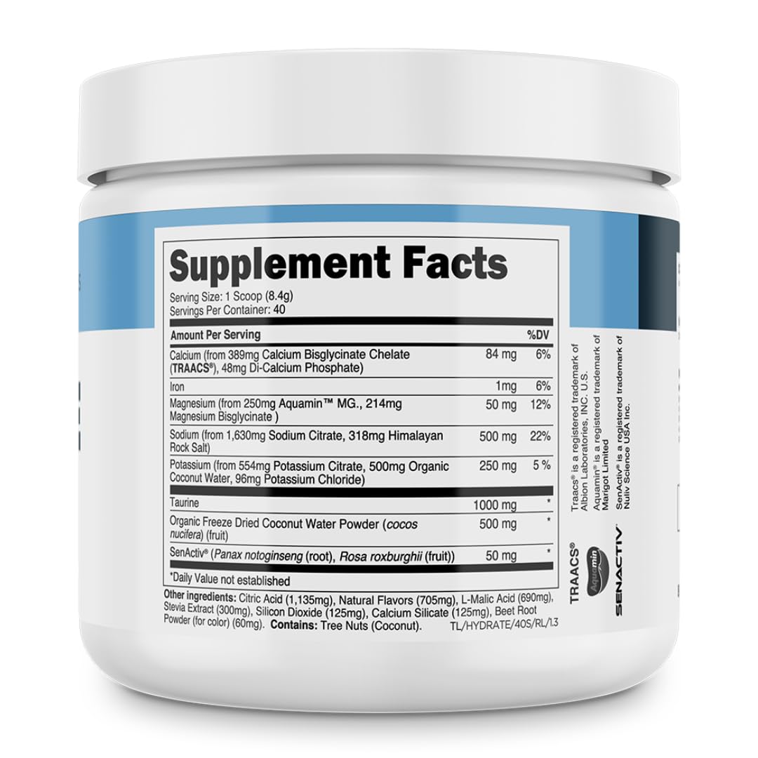 Transparent Labs bebida Raspberry Lemonade vertiéndose para sabor refrescante