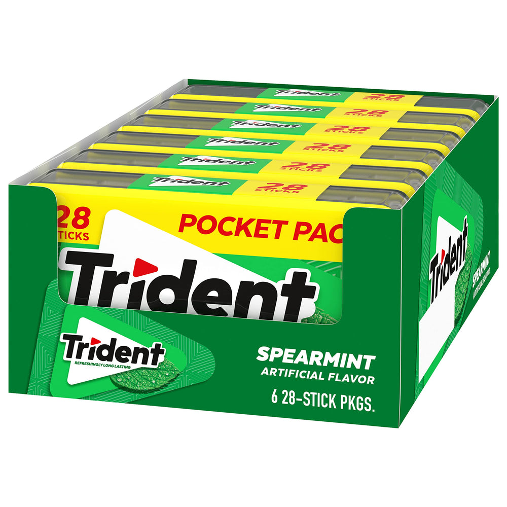 Trident uso en oficina para refrescar el aliento durante reuniones