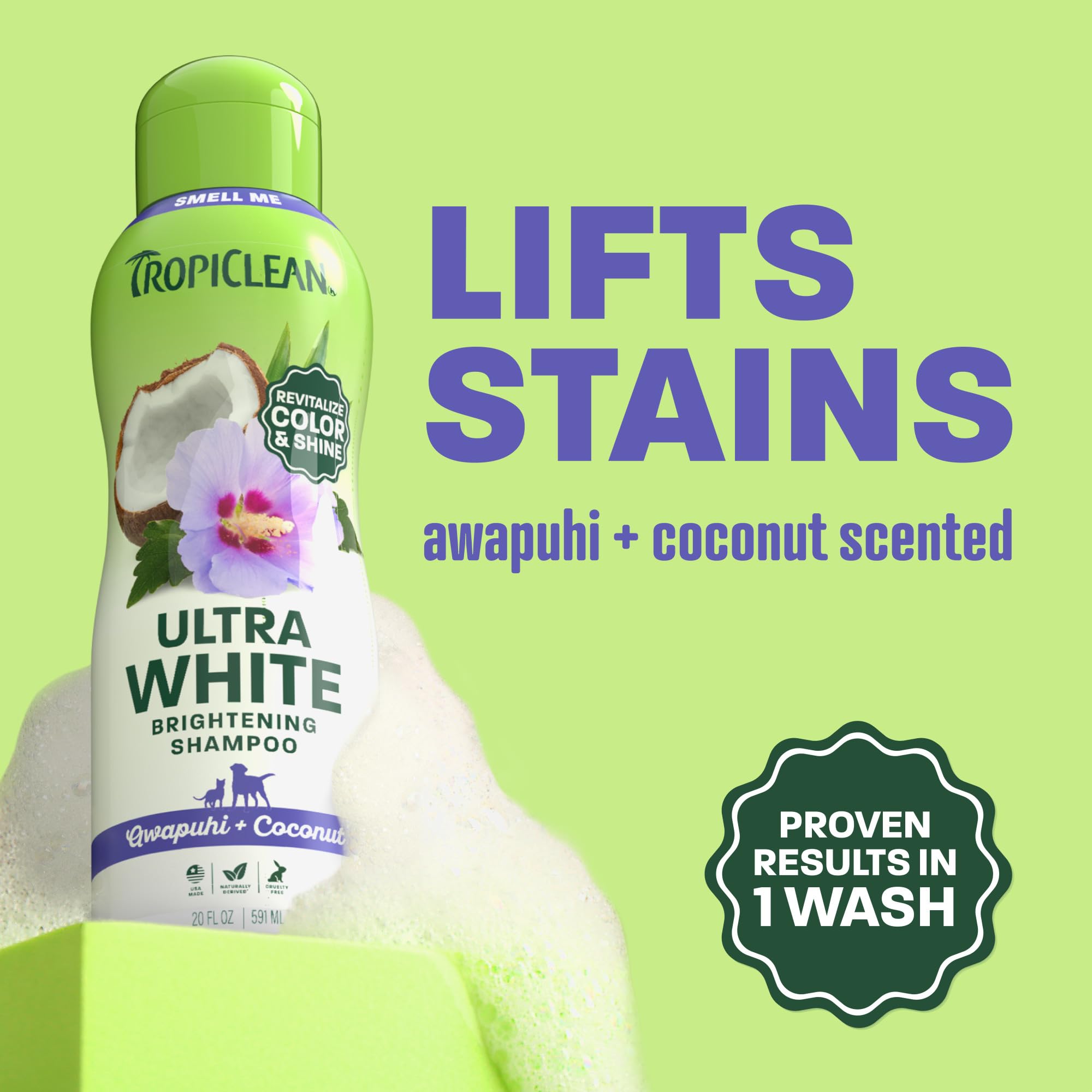 TropiClean espuma rica y blanca resaltando limpieza profunda y suave