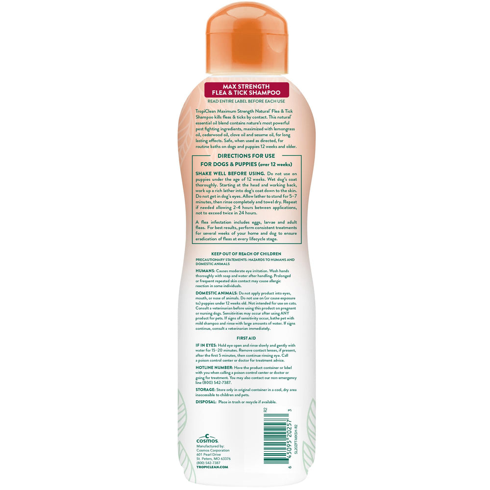 TropiClean espuma en mano con textura de lemongrass que hidrata el pelaje