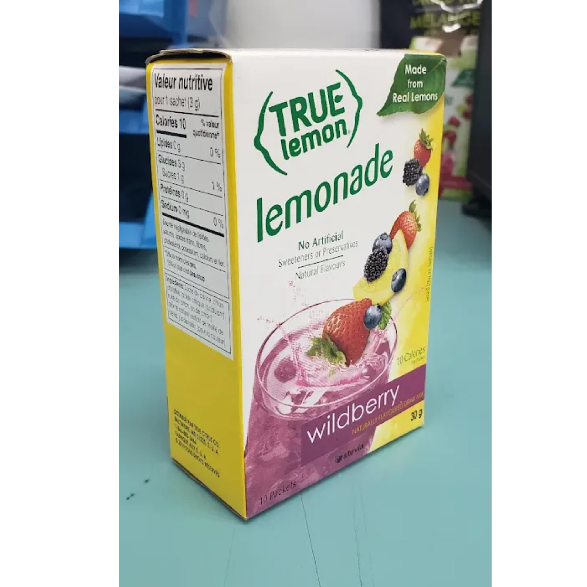 True Citrus uso en oficina: botella reutilizable con mezcla preparada, práctico y portable
