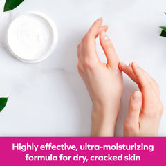 Udderly Smooth uso en talones para reducir grietas y callosidades