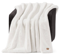 UGG manta Euphoria front packaging mostrando lujo y confort