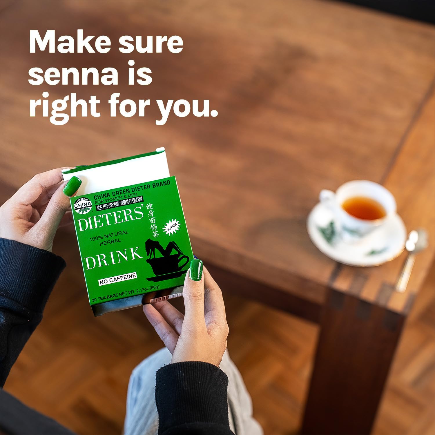 Uncle Lee's Tea comparación de tamaño con mano para idea de porción
