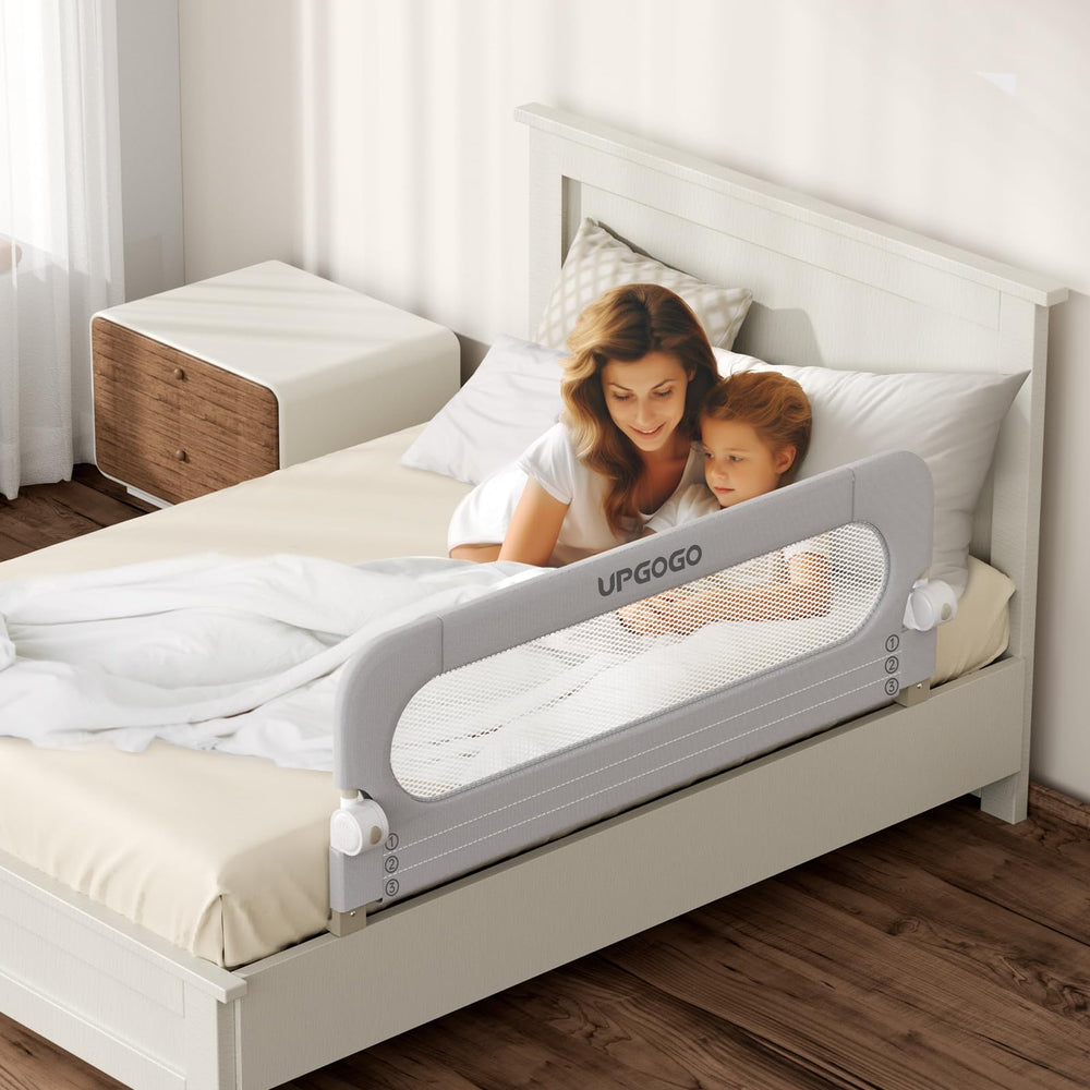 UPGOGO baranda instalada en dormitorio infantil para tranquilidad nocturna