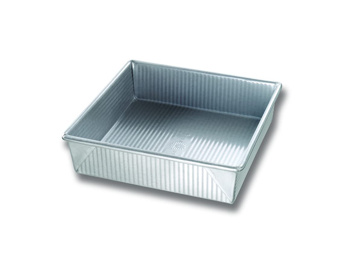 USA Pan molde frontal mostrando forma cuadrada y esquinas definidas, durabilidad