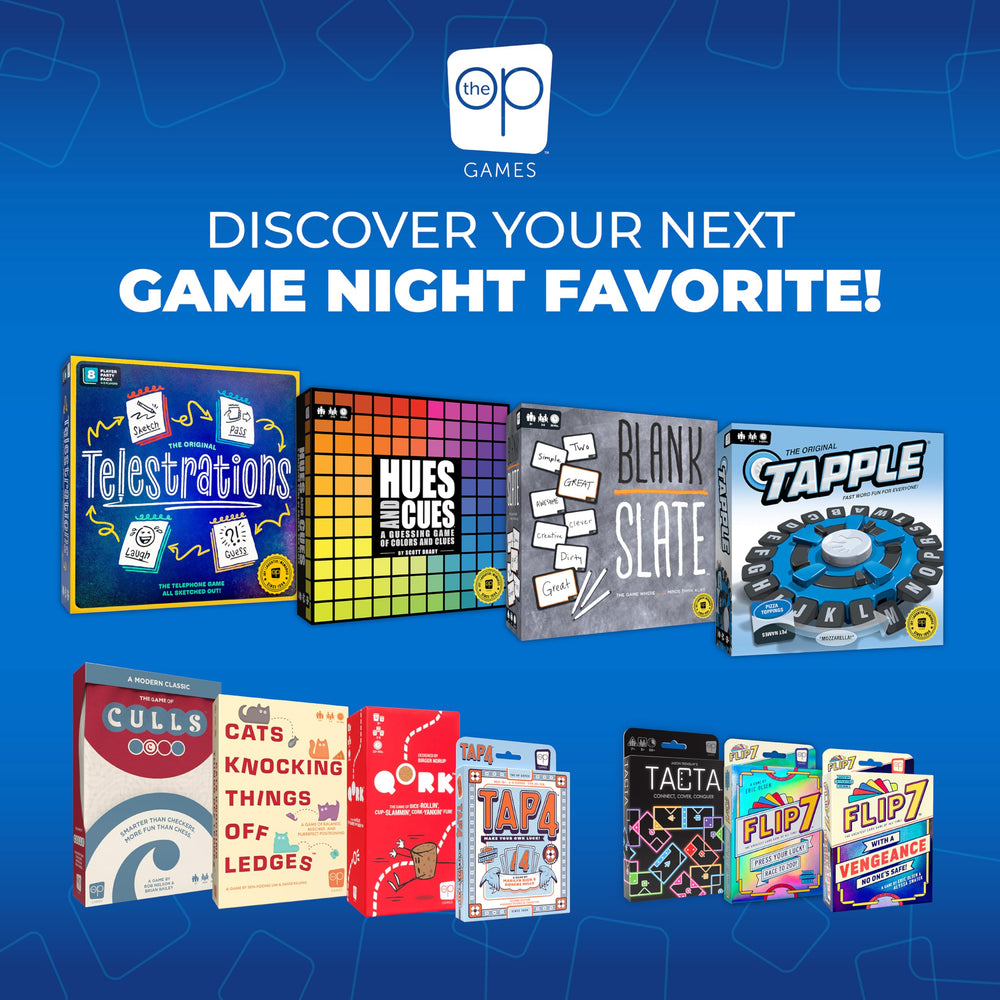 USAOPOLY caja junto a una mano para comparar tamaño y portabilidad