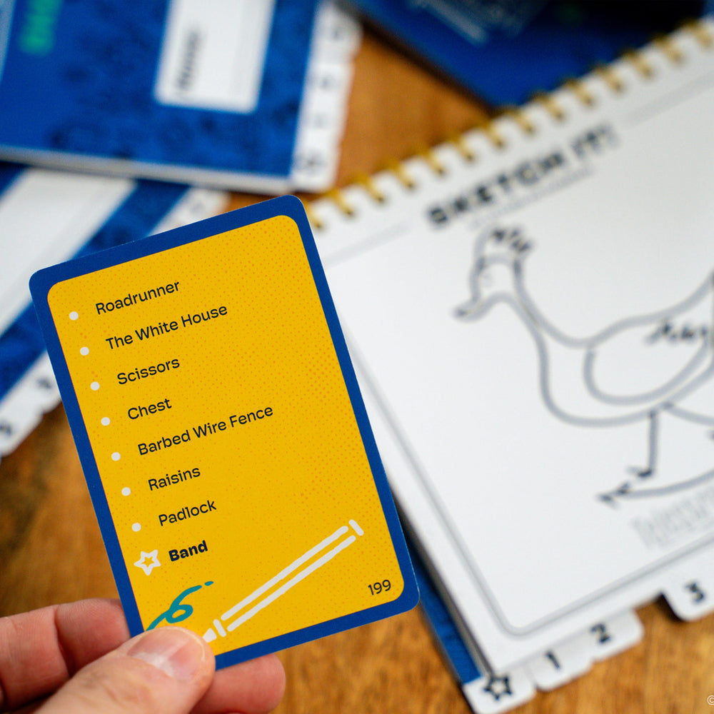 USAOPOLY detalle del diseño de tarjetas y cuadernos para mayor claridad