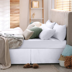 Utopia Bedding primer plano de los cuatro pliegues mostrando estructura decorativa y orden