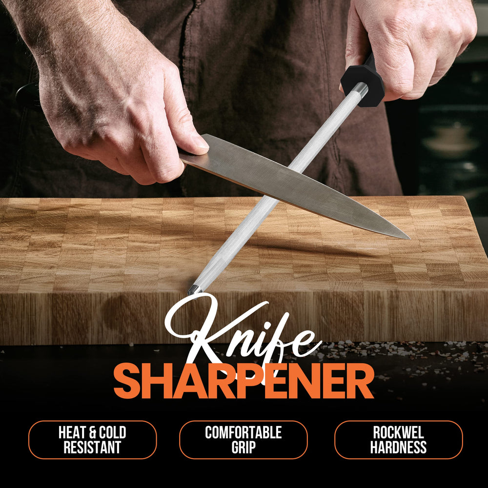 Utopia Kitchen afilando un cuchillo en cocina para cortes precisos