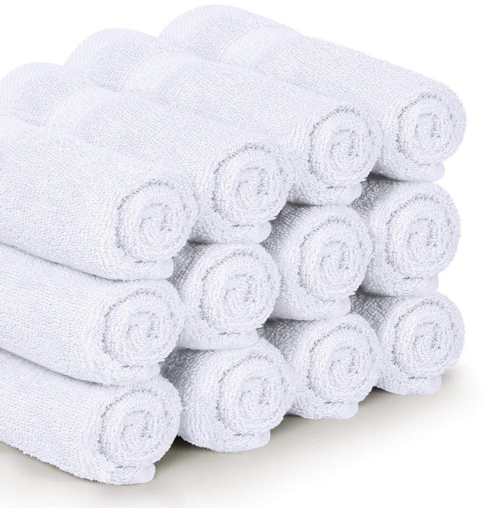 Utopia Towels toallas apiladas en baño, beneficio: aspecto pulcro