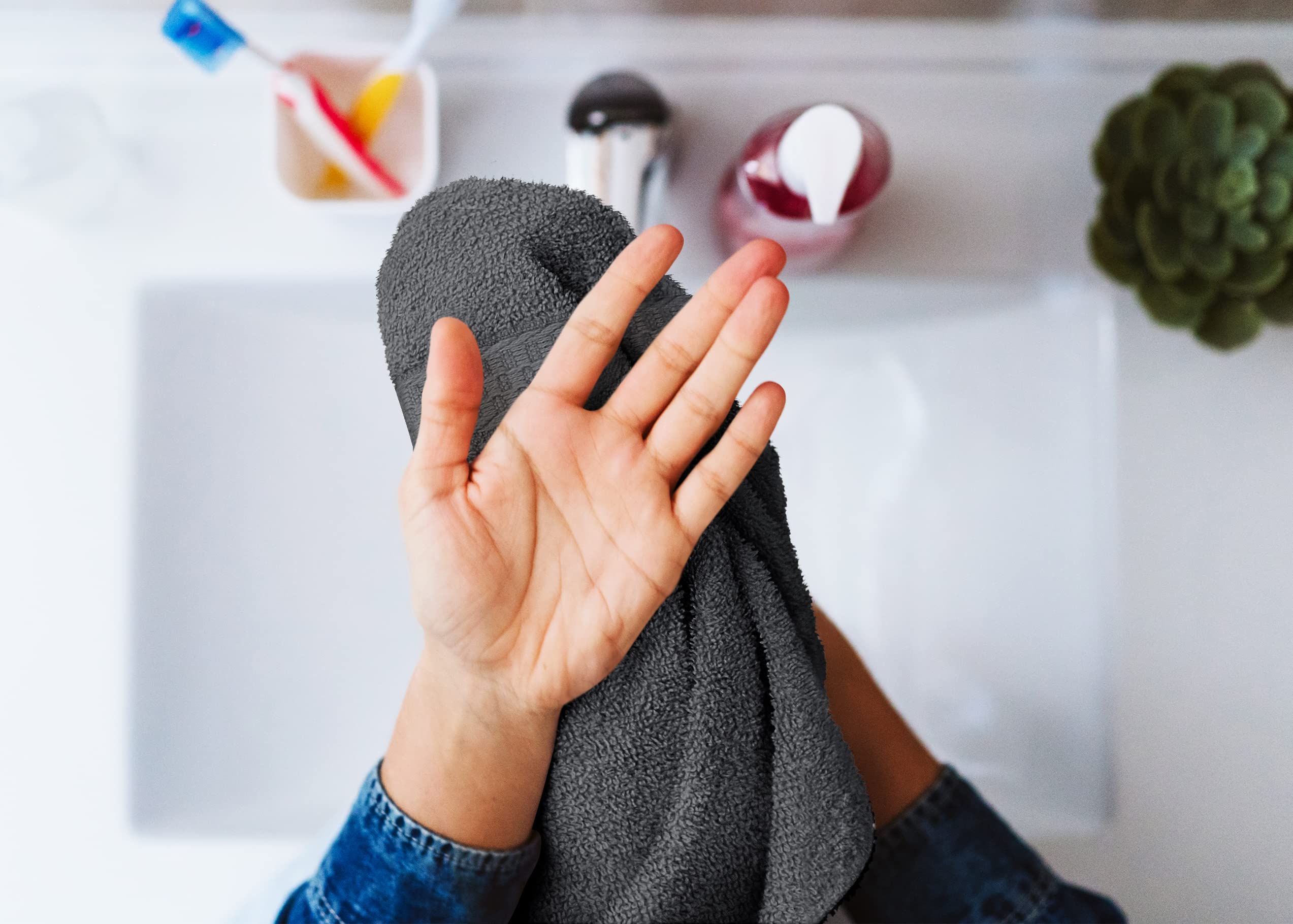 Utopia Towels apiladas ordenadamente, solución para almacenamiento y rotación