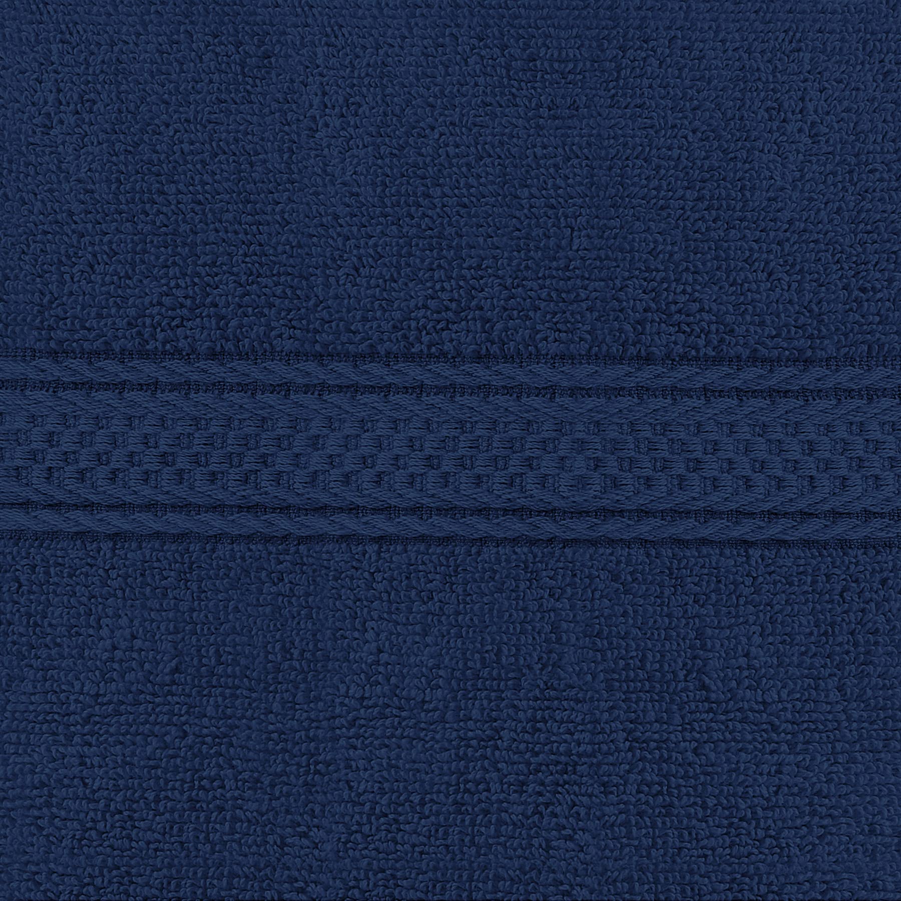 Utopia Towels montón de seis piezas indicando variedad lista para uso