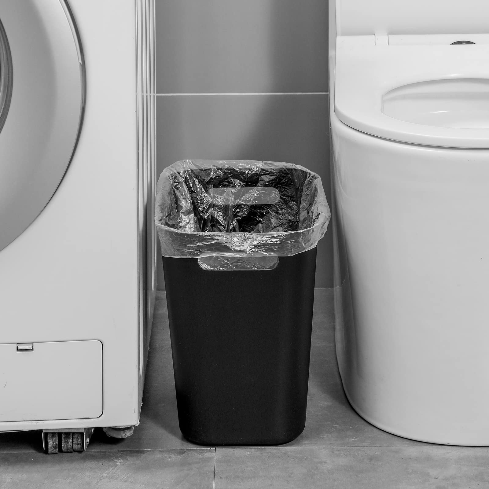 UUJOLY papelera en uso junto al lavabo, mantener el baño ordenado