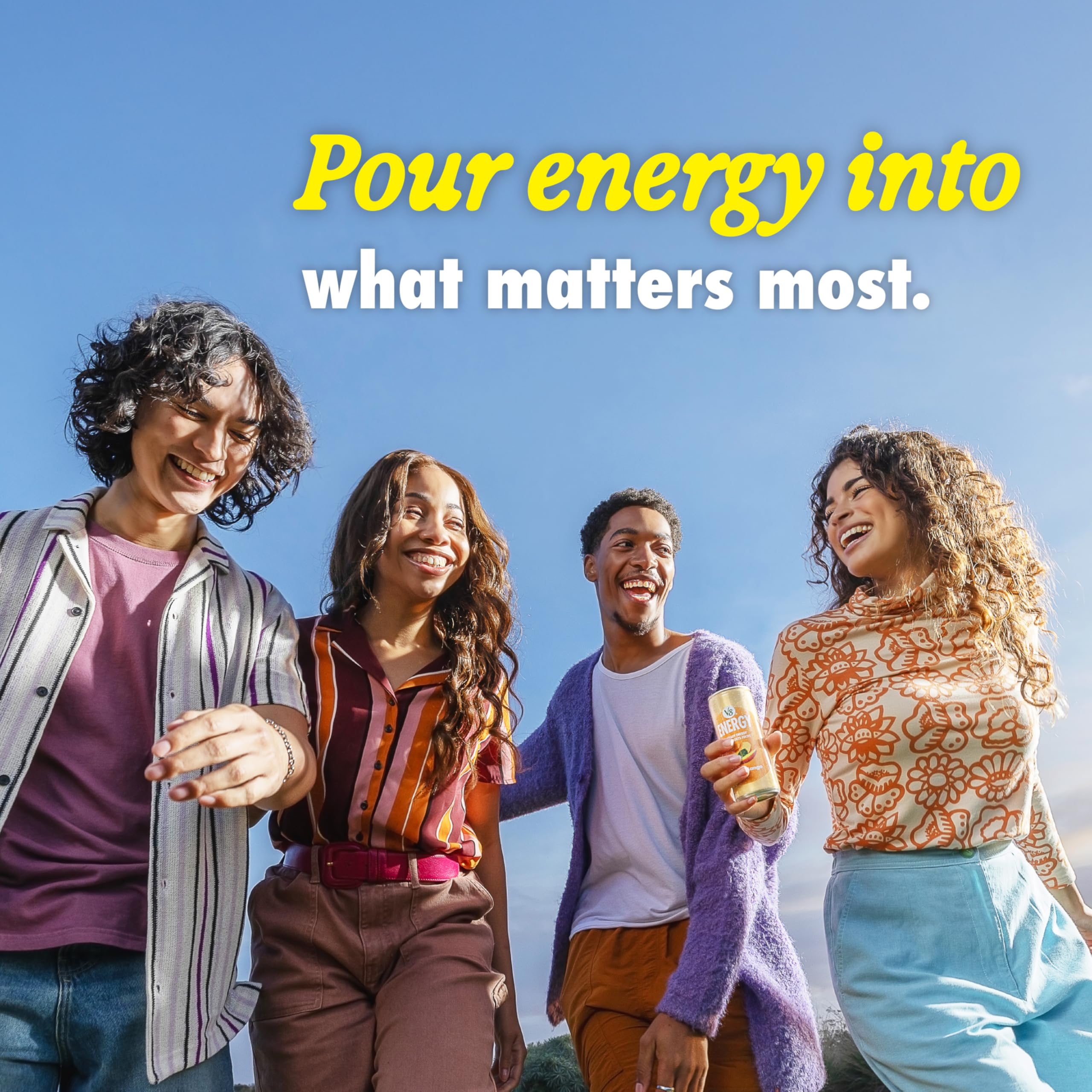V8 energy comparación de tamaño en mano para apreciar volumen práctico