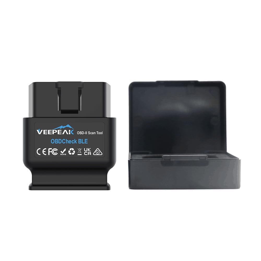 Veepeak OBDCheck BLE en taller junto a herramientas, facilita revisiones rápidas
