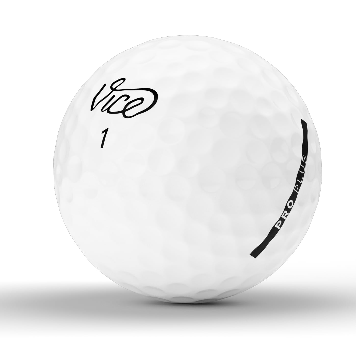 Vice Golf pelota Pro Plus en vuelo tras golpe desde el tee para distancia