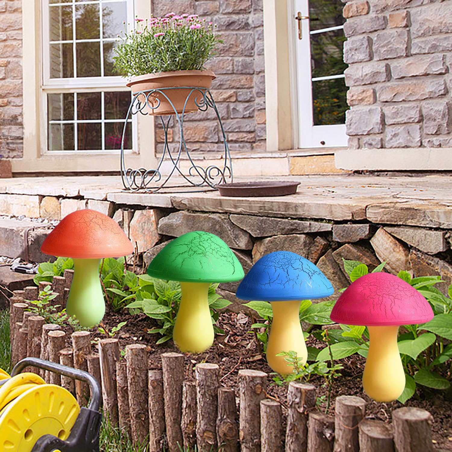 Viewpick hongo instalado en macizo junto a flores para resaltar jardinería