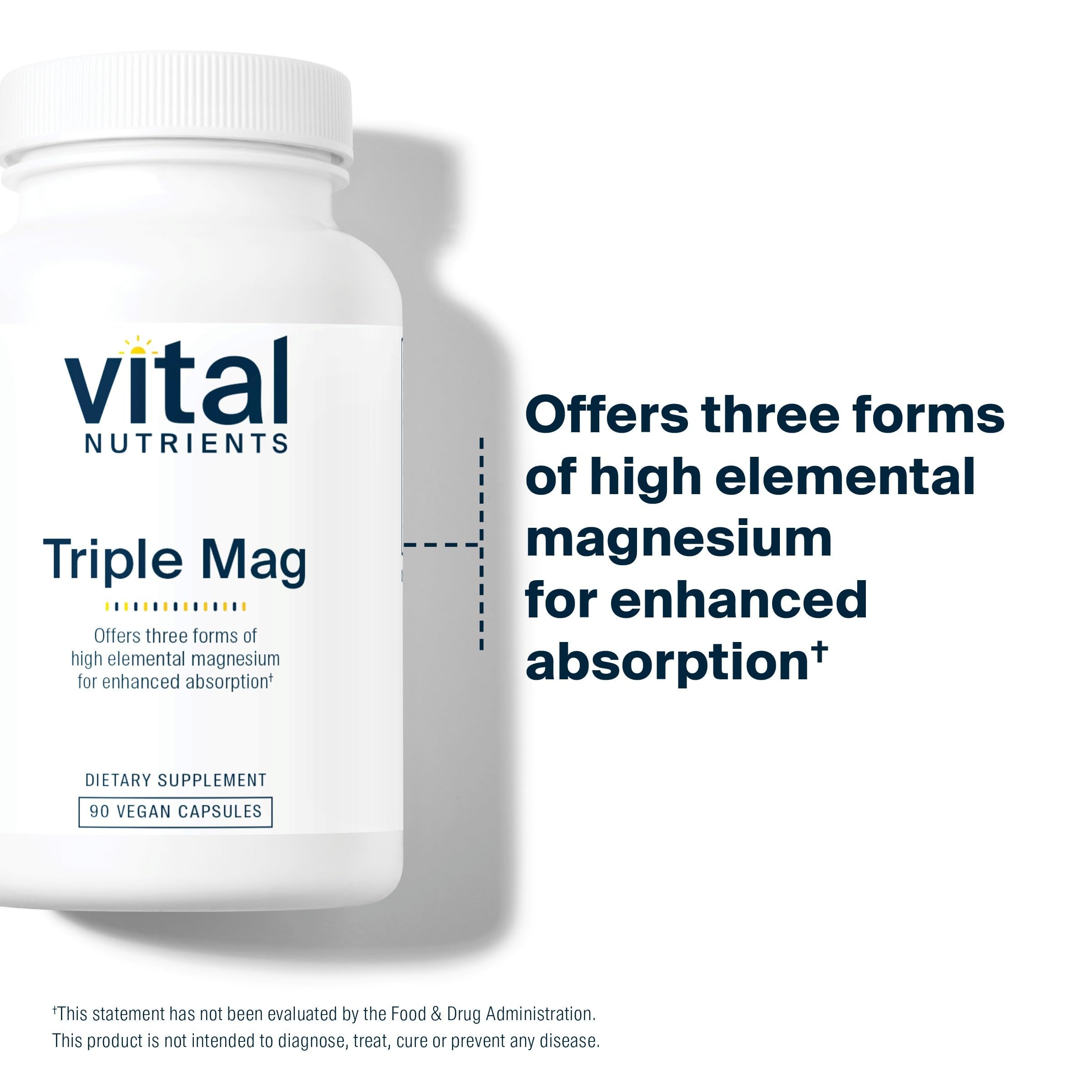 Vital Nutrients persona tomando cápsula para una rutina diaria