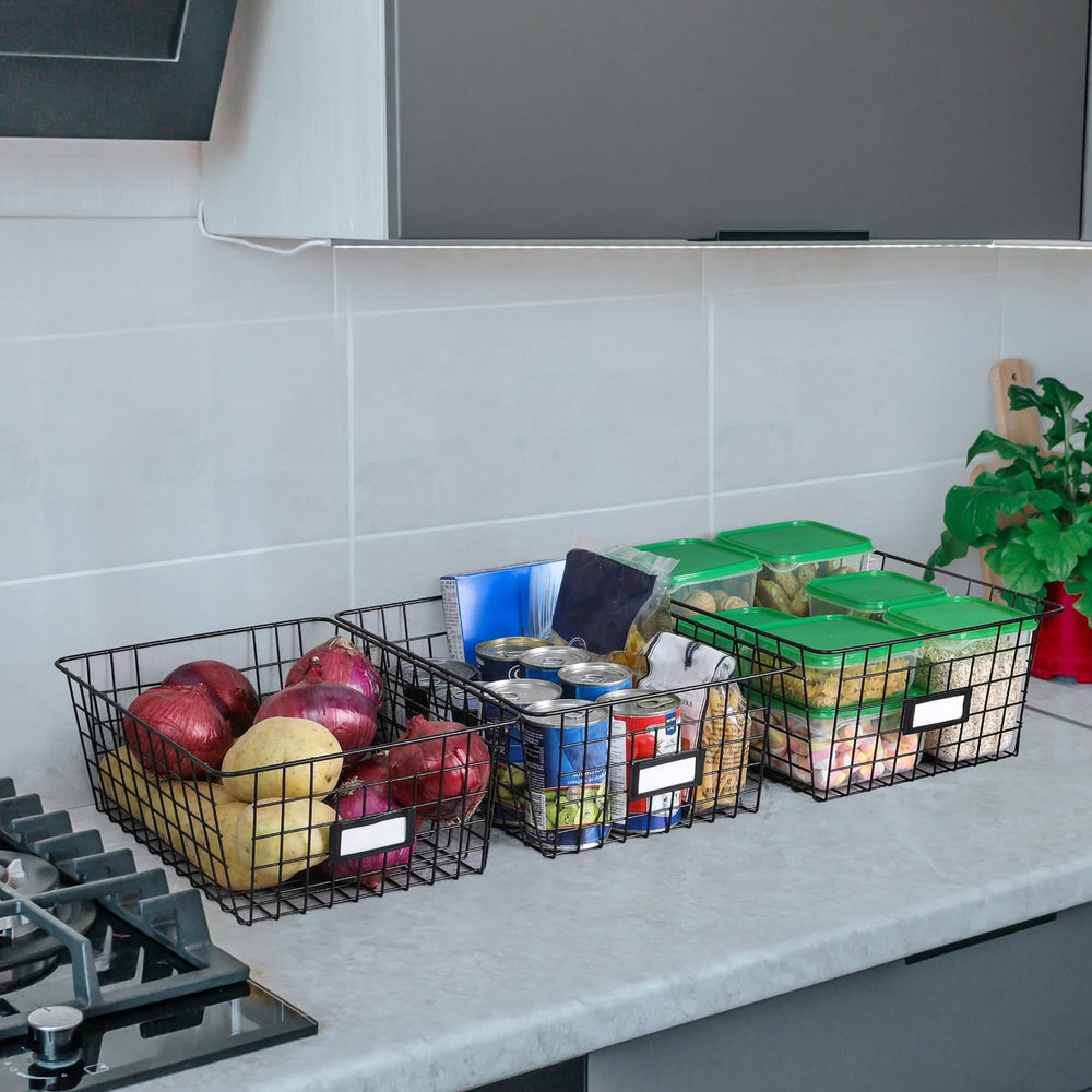 VITEVER conjunto de cestas dentro de una despensa mostrando solución de almacenamiento