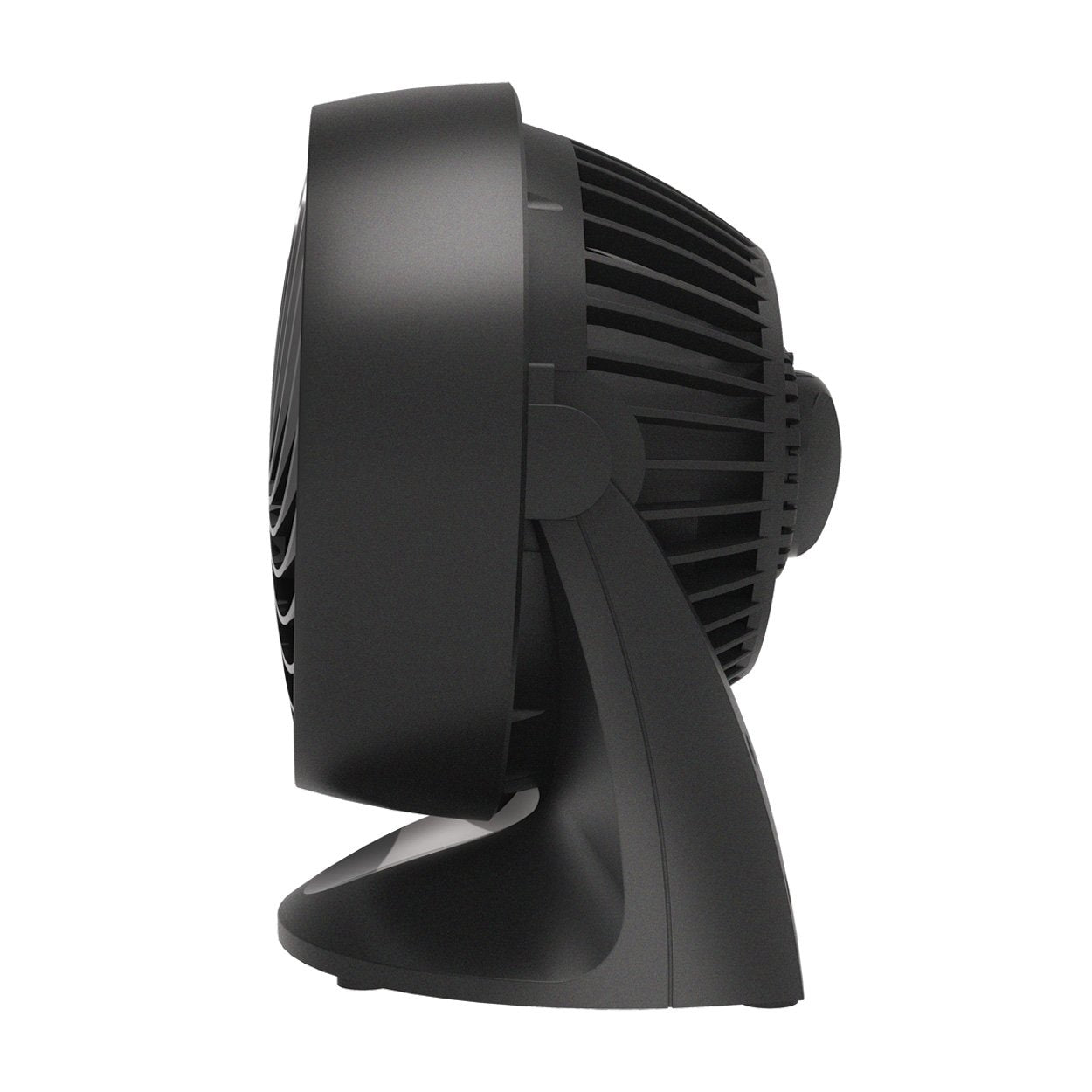 Vornado 133 junto a una libreta para comparar tamaño y mostrar su perfil compacto