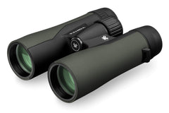 Binoculares Vortex Crossfire HD usados en campo para observación cómoda