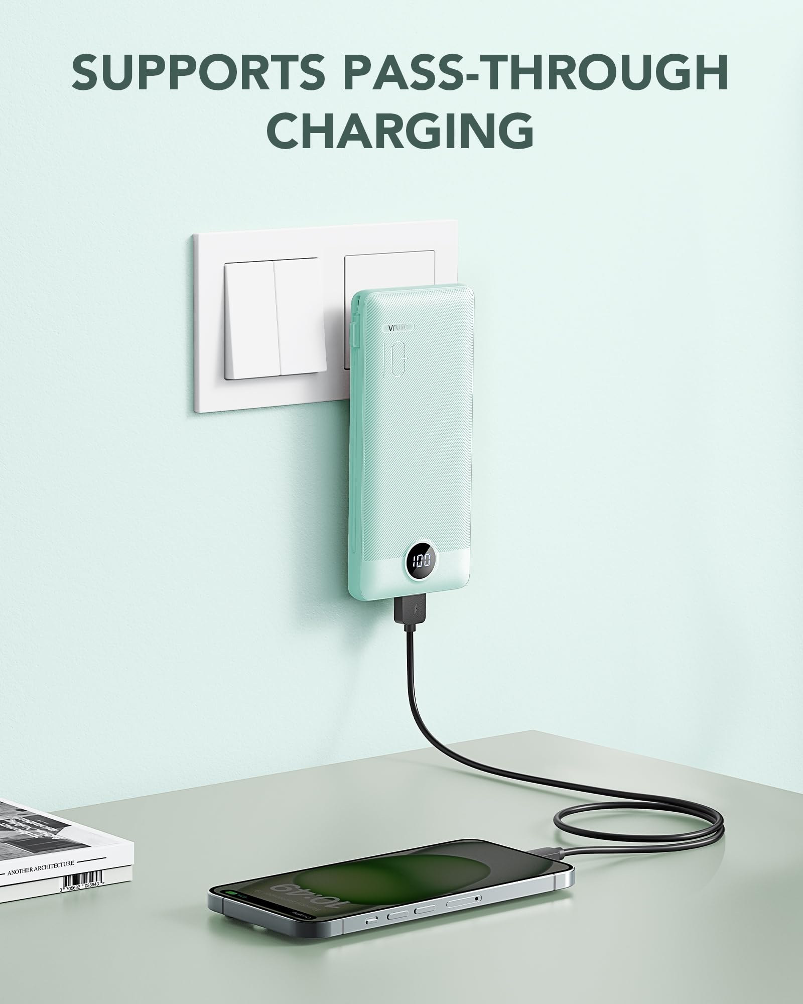 VRURC detalle de cables integrados micro USB y Type-C para carga sin líos