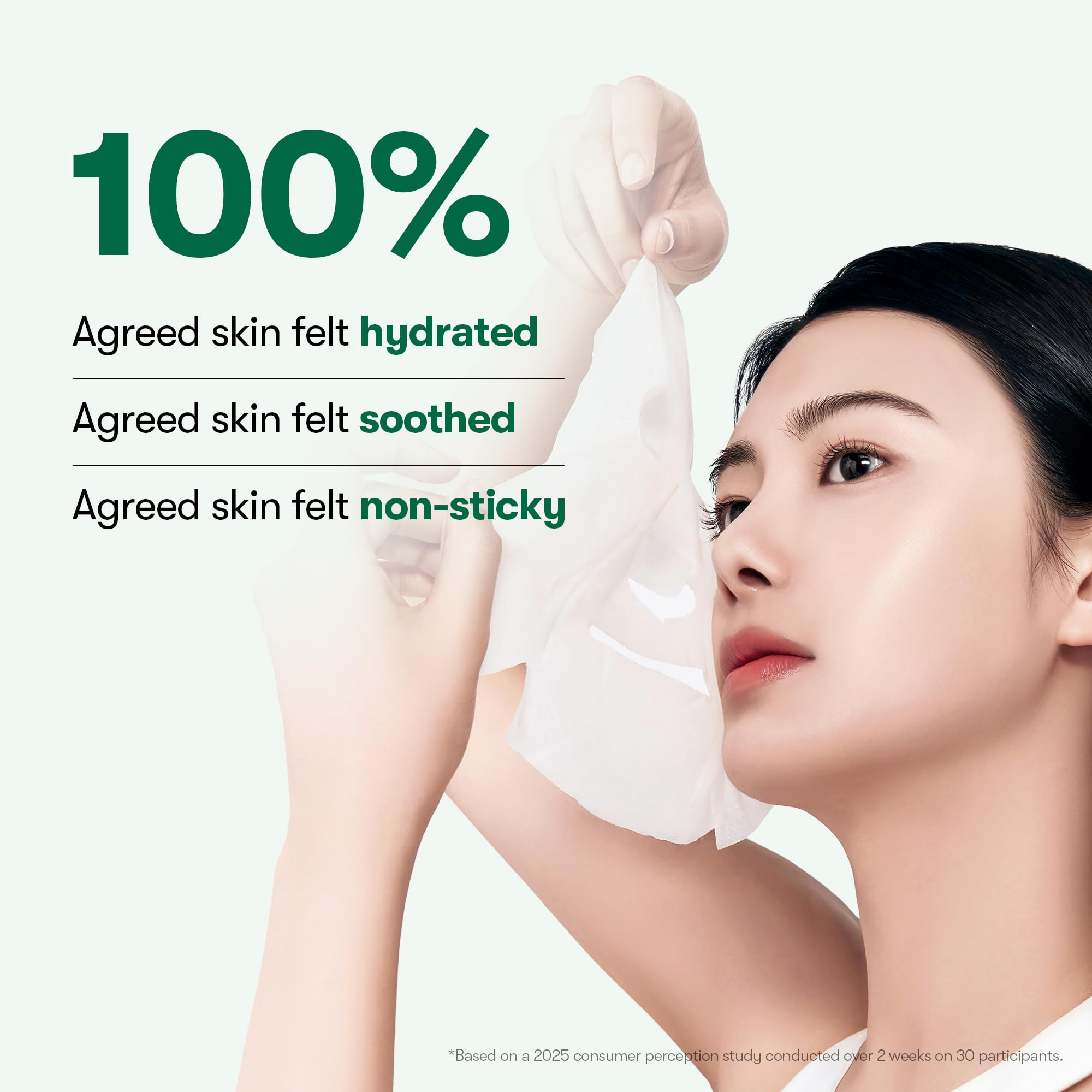 VT COSMETICS mascarilla en mano mostrando tamaño y fácil aplicación diaria