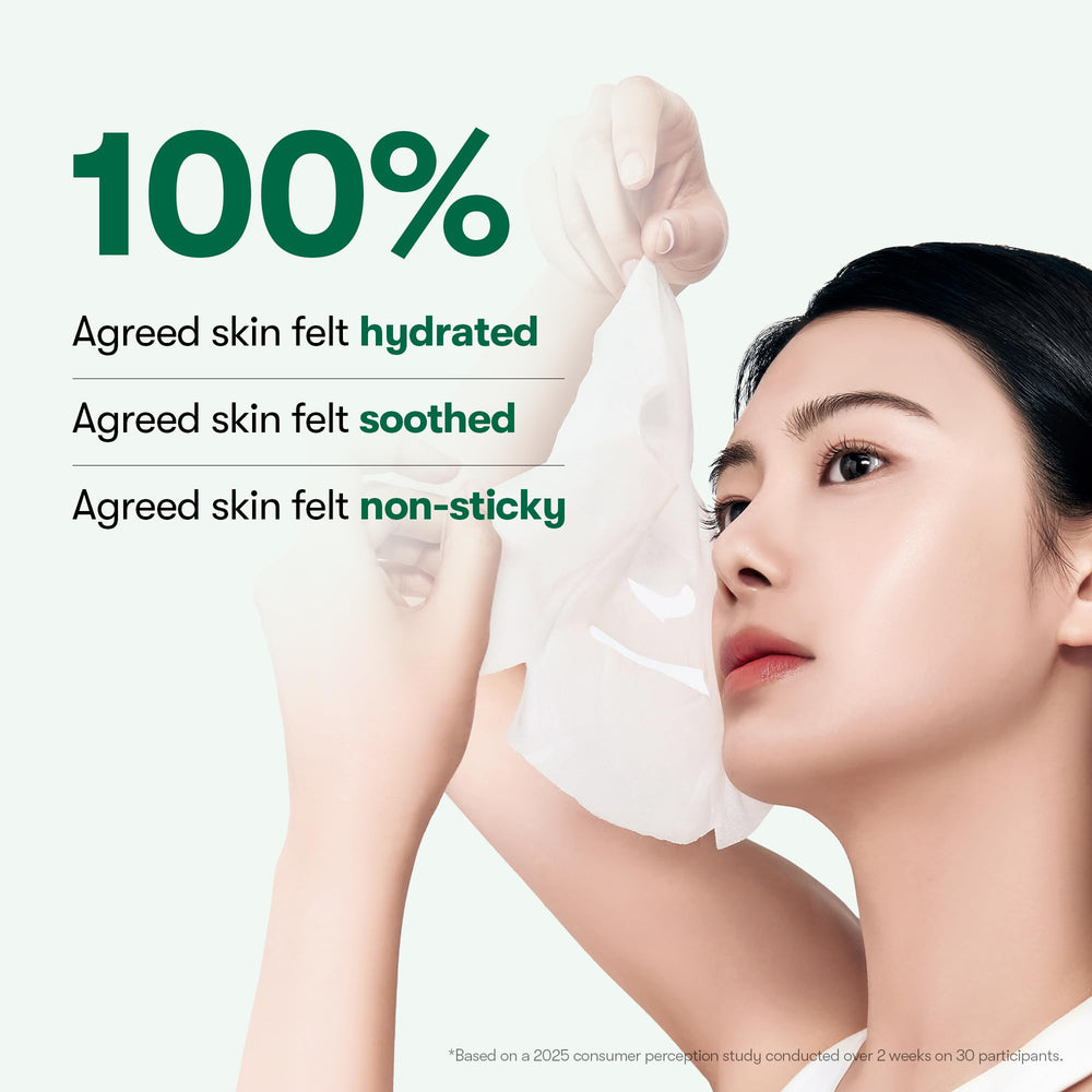 VT COSMETICS mascarilla en mano mostrando tamaño y fácil aplicación diaria
