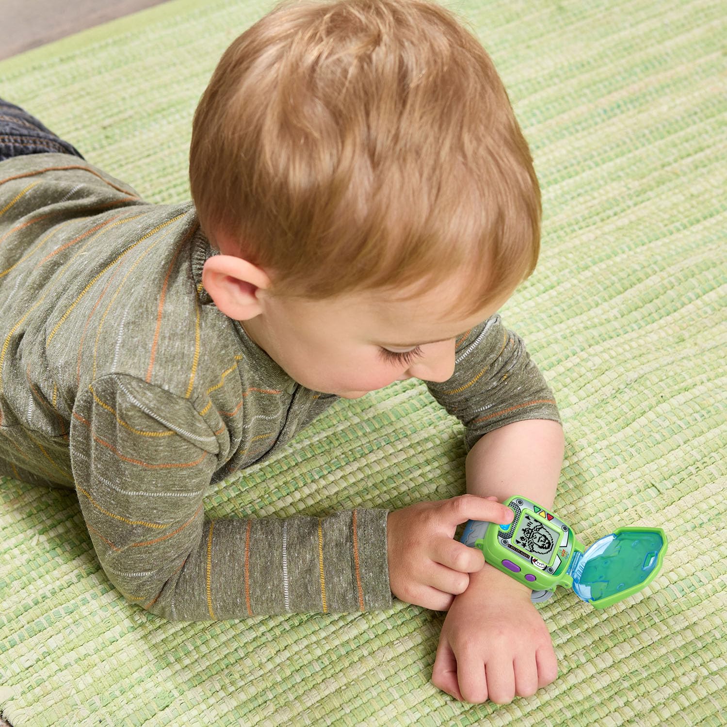 VTech primer plano del altavoz con la voz de Buzz que guía al niño