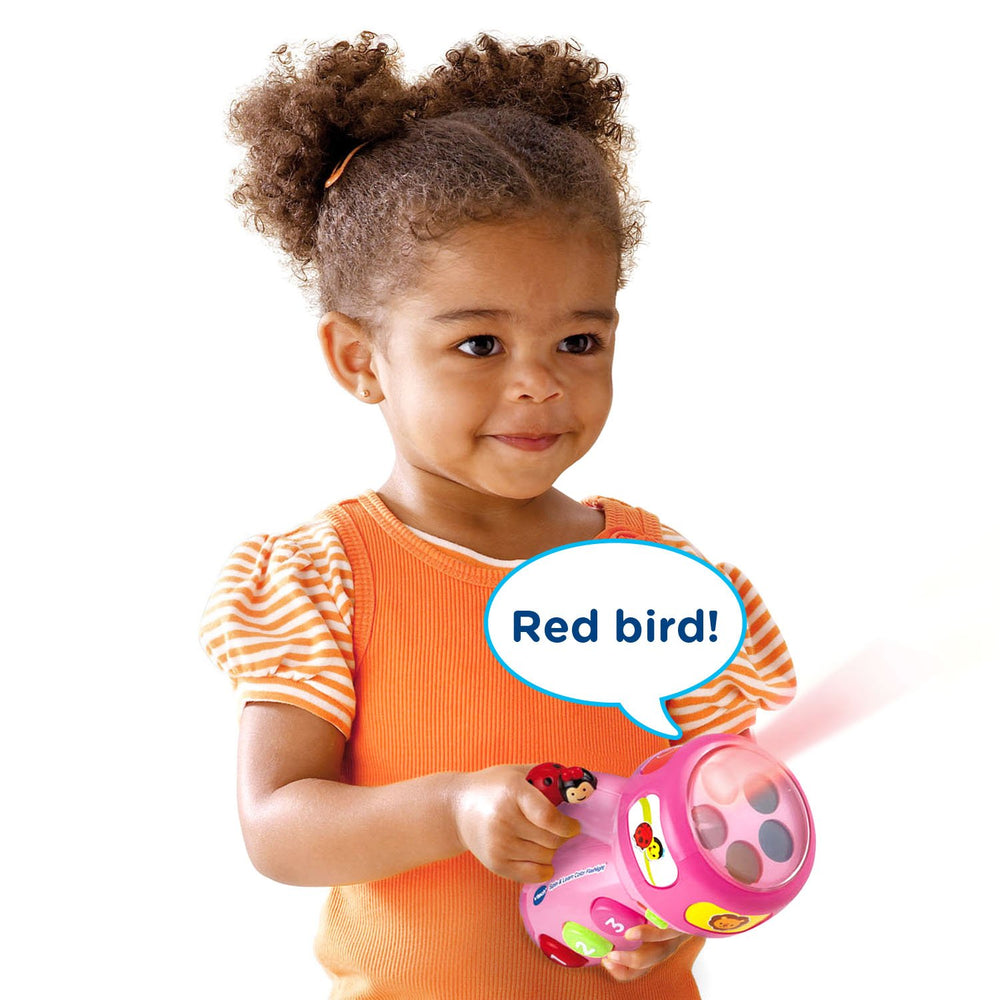 VTech linterna en uso por toddler fomentando juego y motricidad