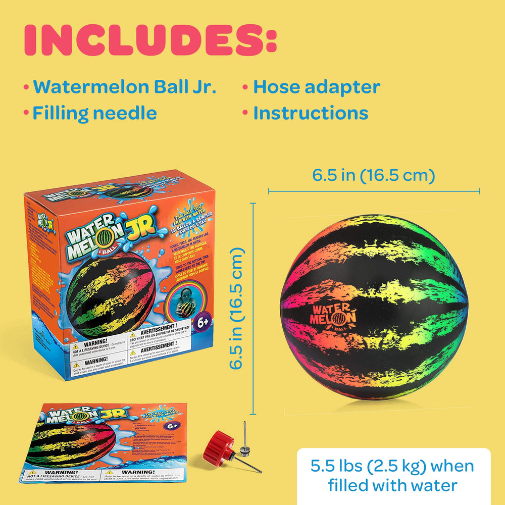 Comparación de tamaño con una mano para Watermelon Ball JR ideal para niños