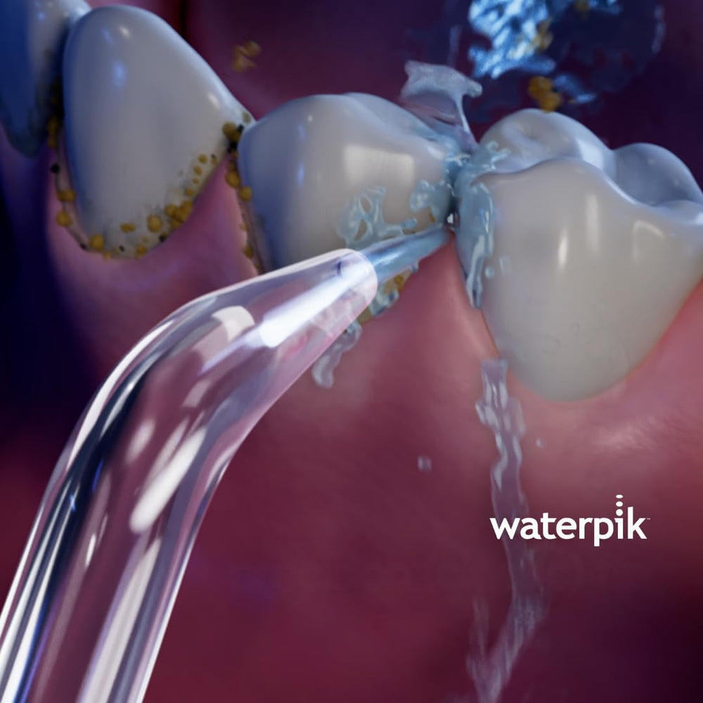 Waterpik comparación de tamaño con mano para ver escala y compatibilidad