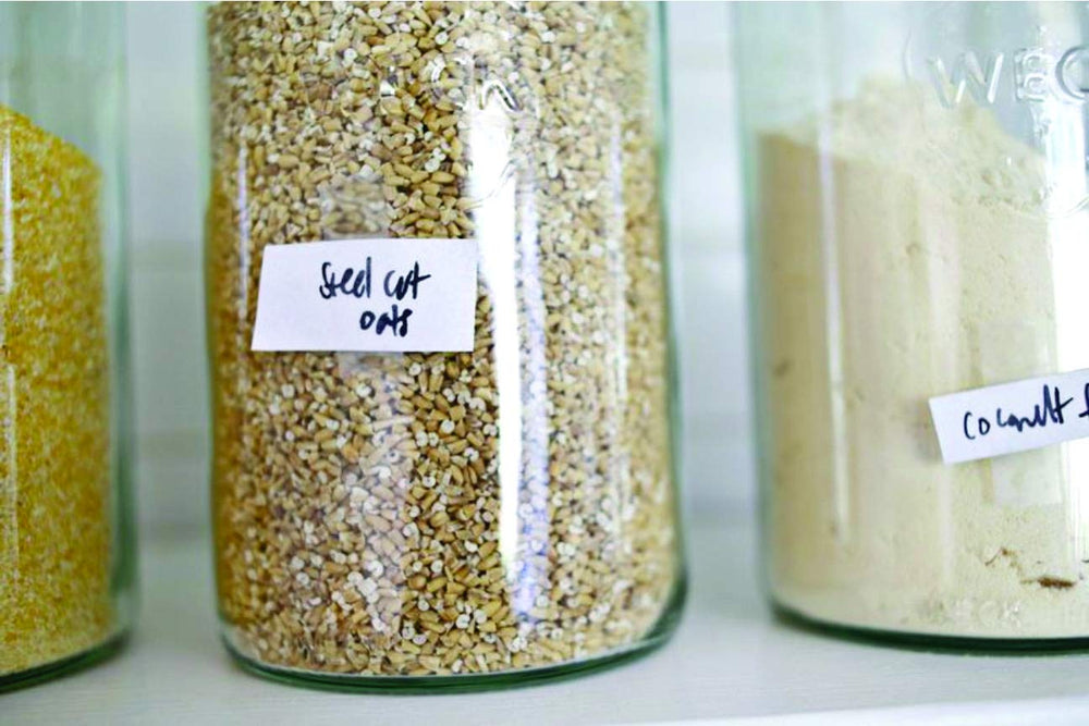 WECK tarro en microondas demostrando uso seguro para recalentar alimentos