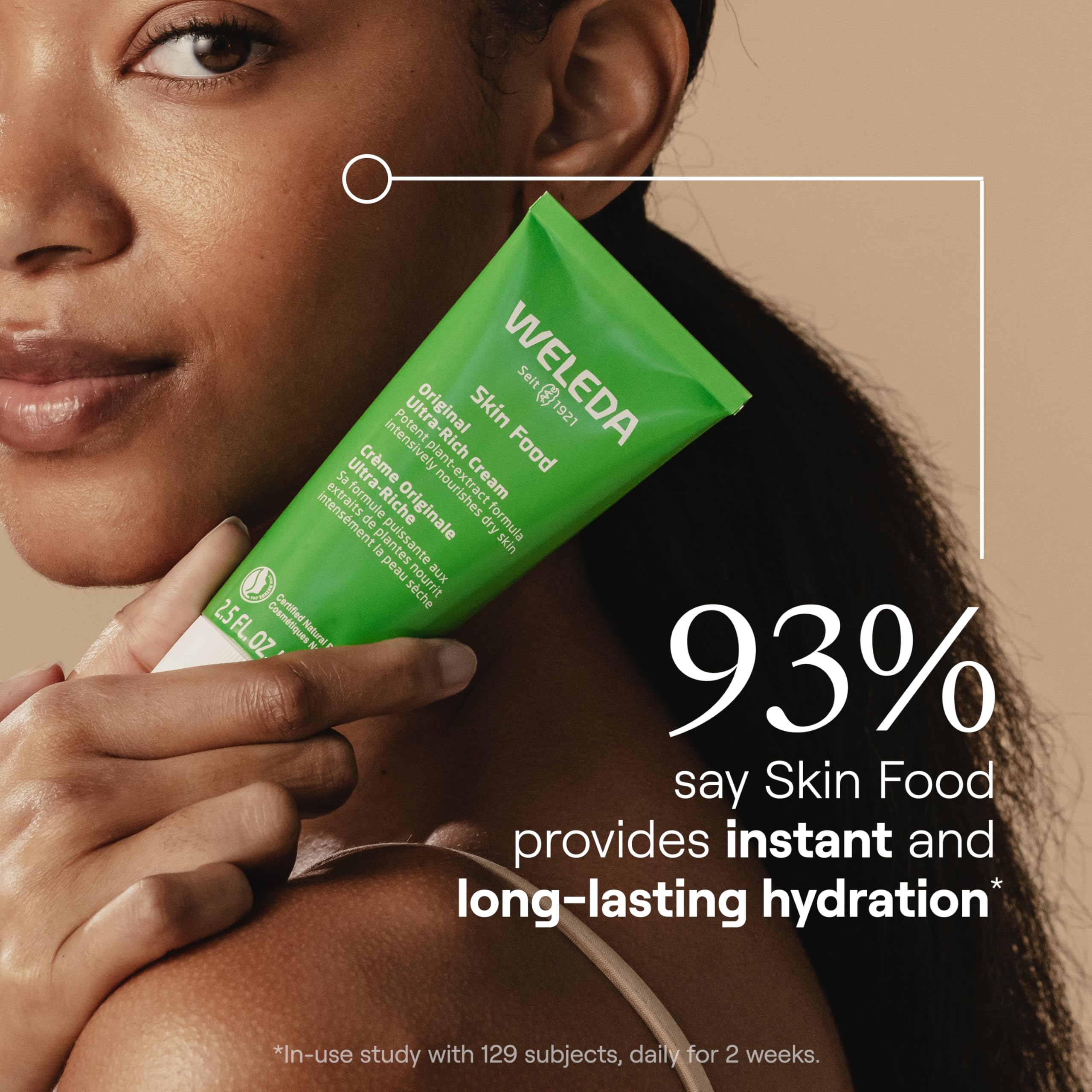 Weleda Skin Food textura cremosa en primer plano, hidratación intensa